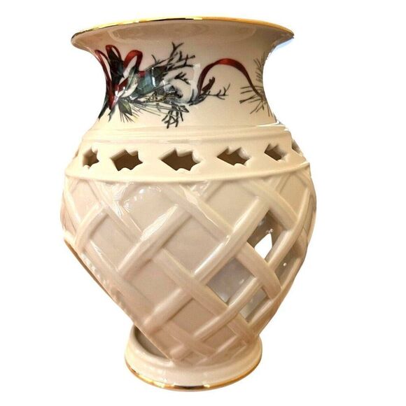 Lenox Holly Berry Winter Greetings Tea Light Candle Holder 22K Gold Trim - Picture 2 of 6